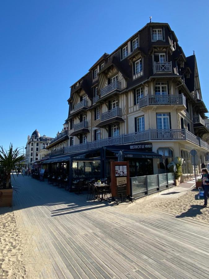 Le Petit Flaubert Apartment ทรูวิลล์-ซูร์-แมร์ ภายนอก รูปภาพ